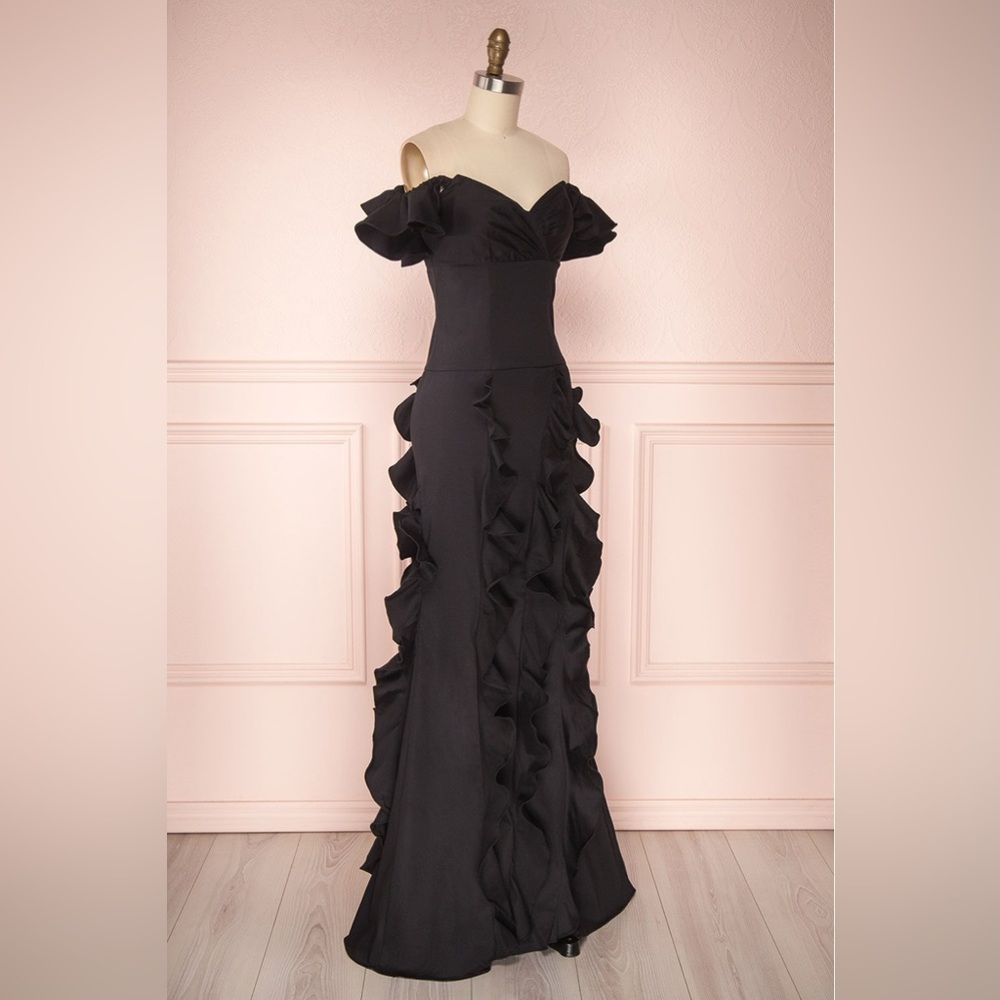 Luxxel Potifara Black Maxi Dress